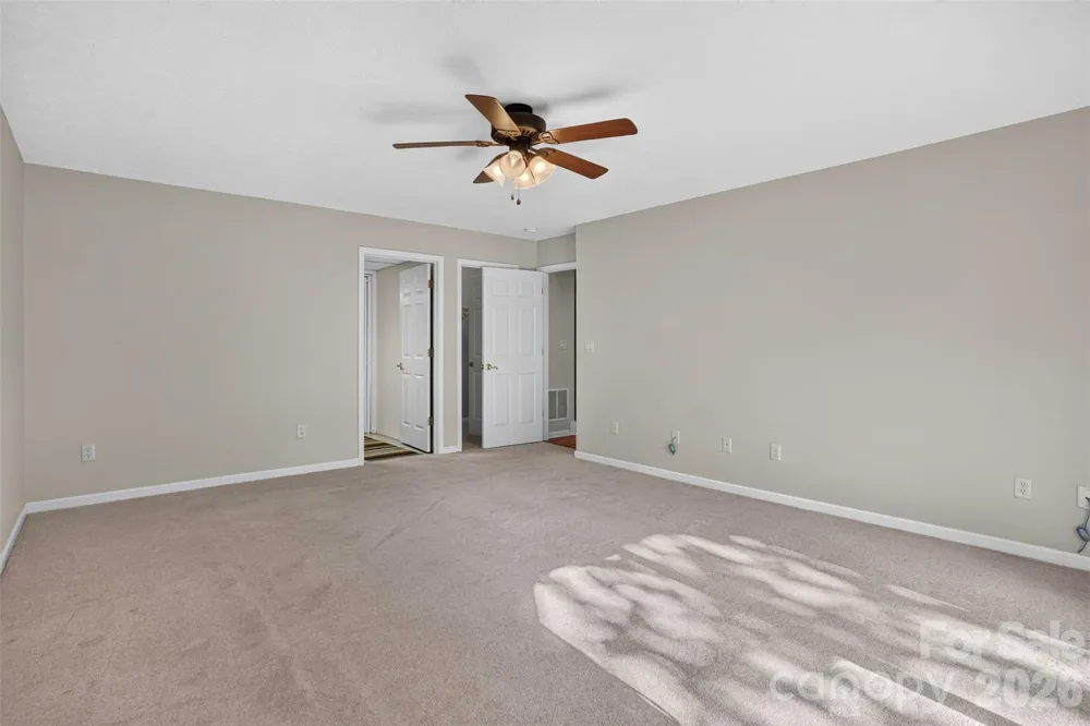 25 Old Pasture Way Laurel Park, NC 28739