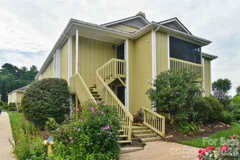 110 Heywood Road #8D