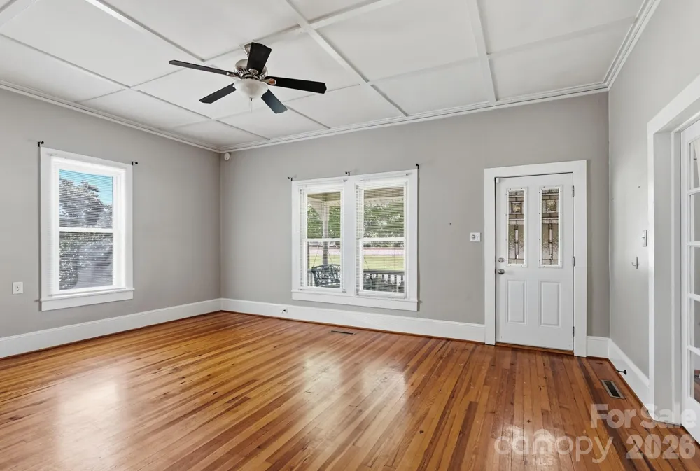 401 S Ridge Avenue Kannapolis, NC 28083