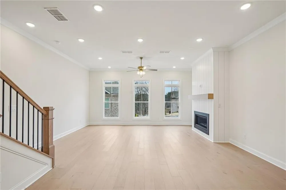 909 Shire Elm Street #26 Johns Creek, GA 30022