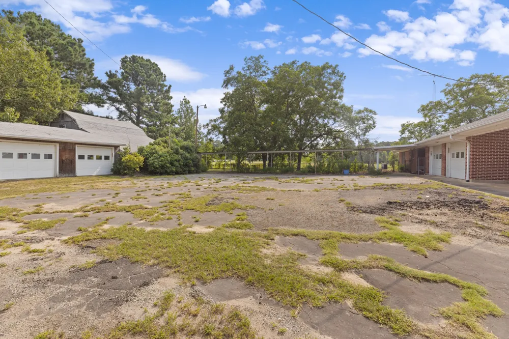3349 E State Highway 154 Quitman, TX 75783
