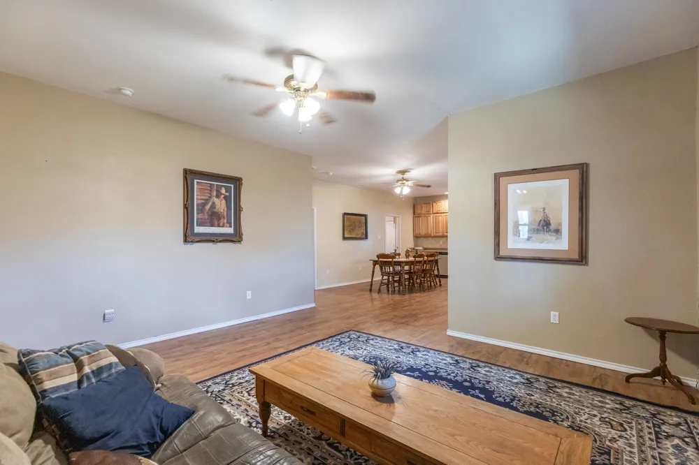 832 Peyton Street Baird, TX 79504