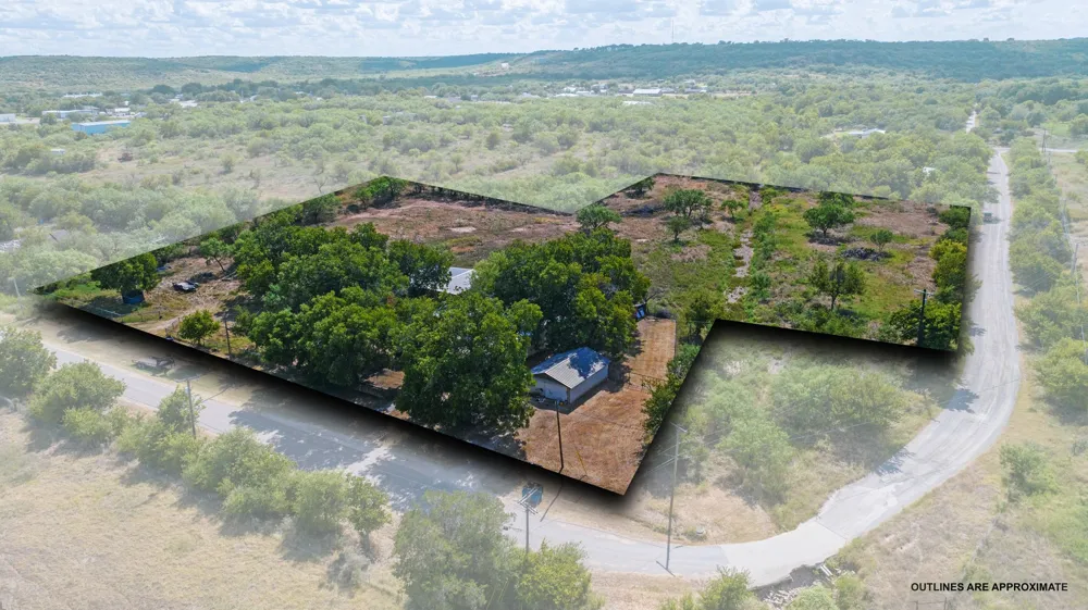 832 Peyton Street Baird, TX 79504