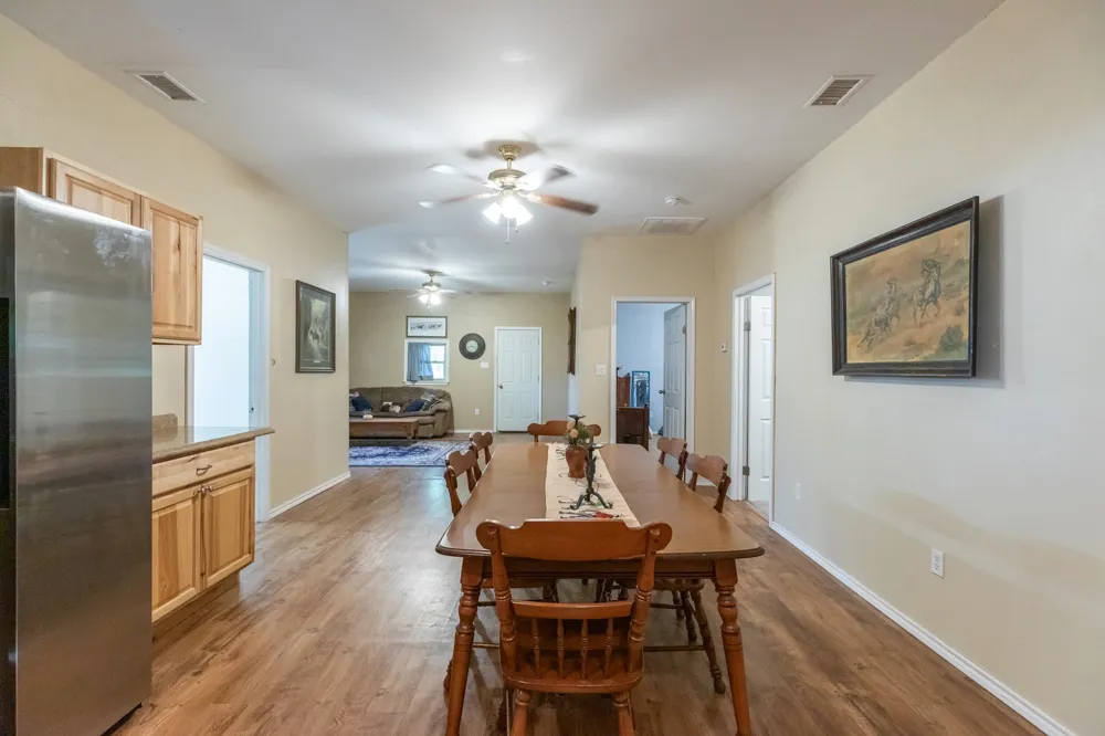 832 Peyton Street Baird, TX 79504