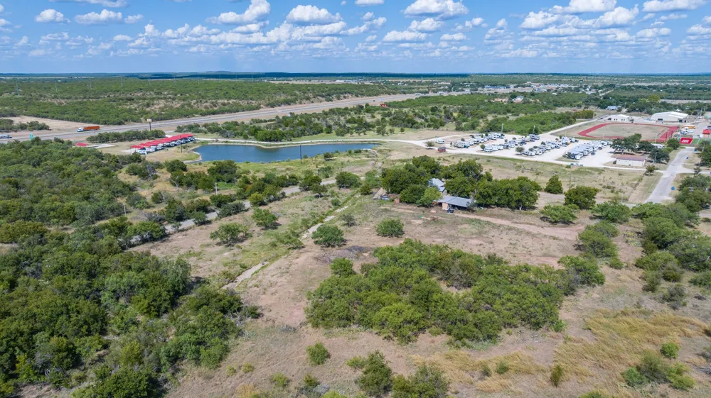 832 Peyton Street Baird, TX 79504