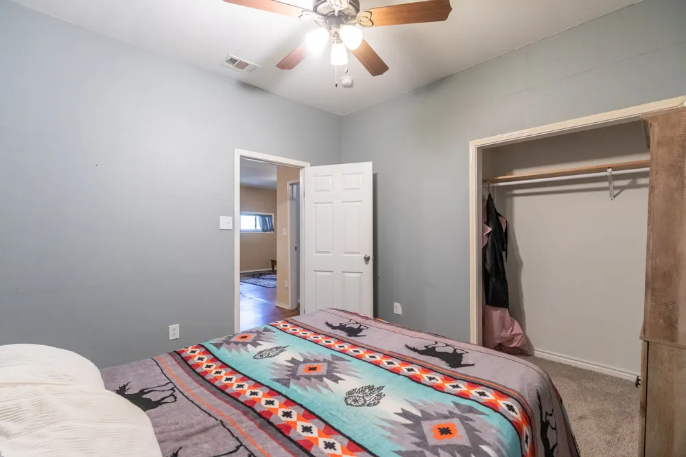 832 Peyton Street Baird, TX 79504