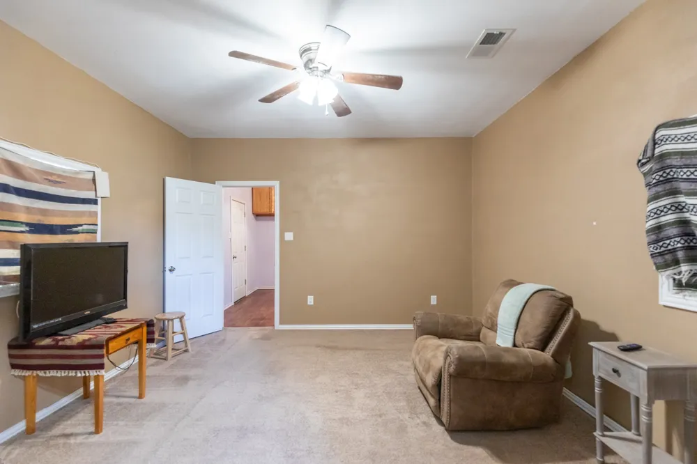832 Peyton Street Baird, TX 79504