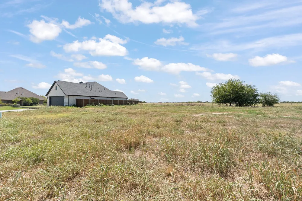 1827 Sudbury Drive Cleburne, TX 76033