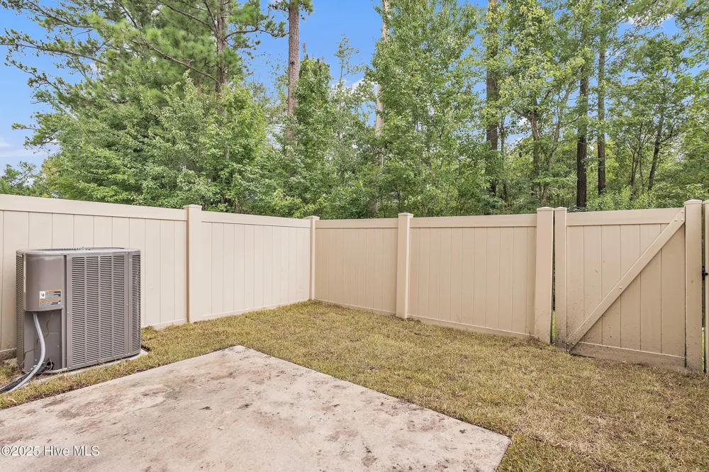 409 Sullivan Loop Road Midway Park, NC 28544