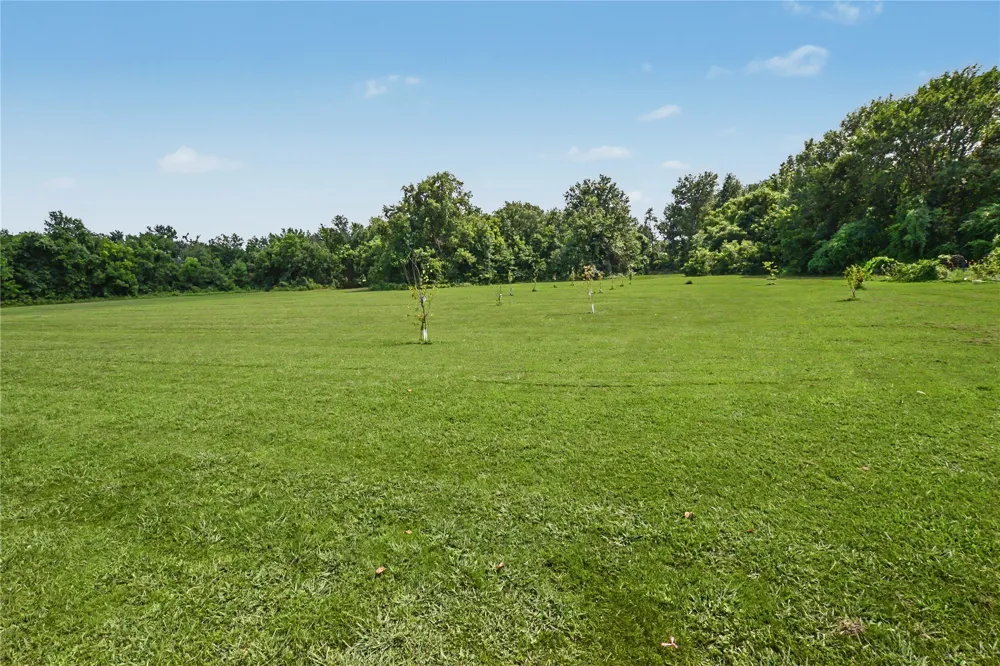 410 Peach Street Locust Grove, OK 74352