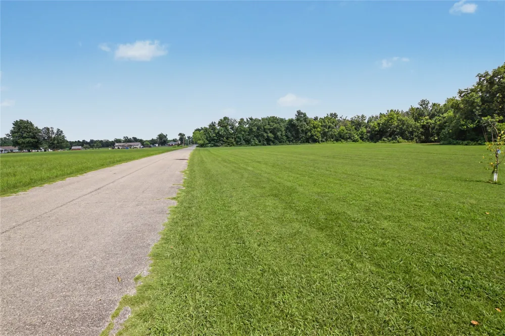 410 Peach Street Locust Grove, OK 74352