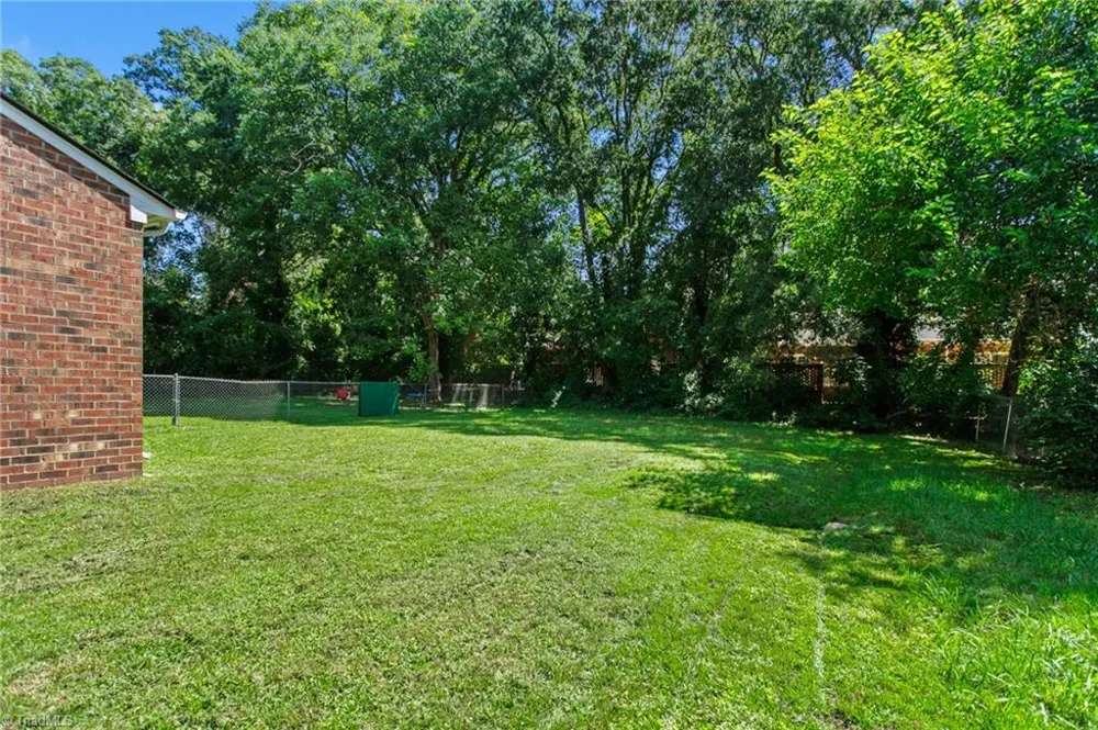 609 Central Avenue Burlington, NC 27215