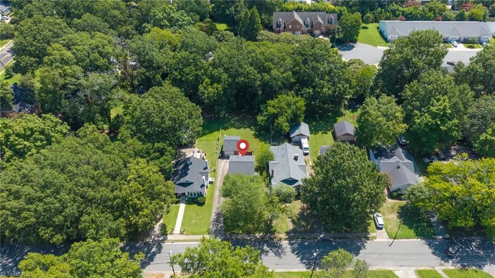 609 Central Avenue Burlington, NC 27215