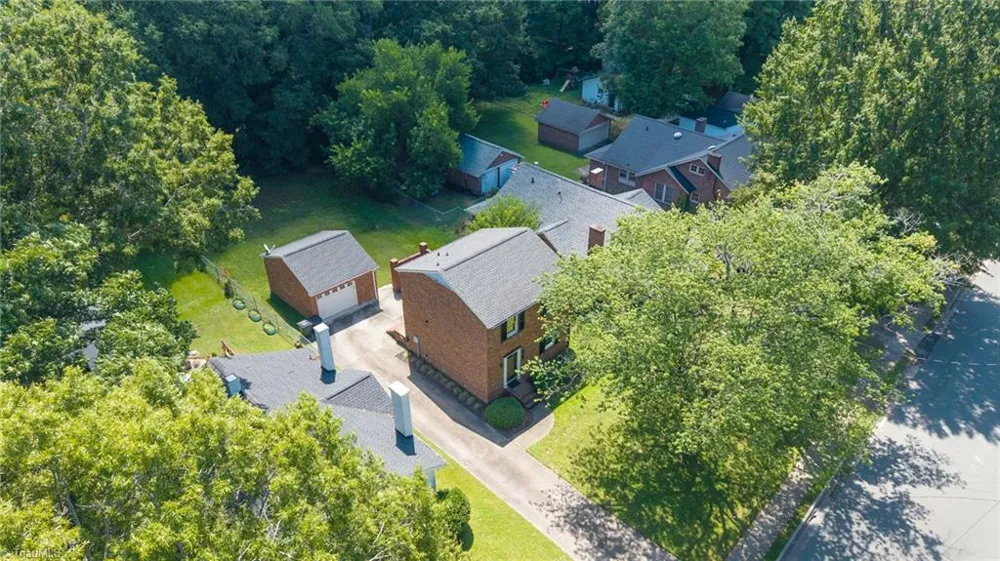 609 Central Avenue Burlington, NC 27215