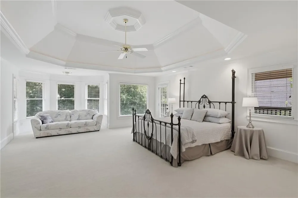 12125 Helleri Hollow Johns Creek, GA 30005