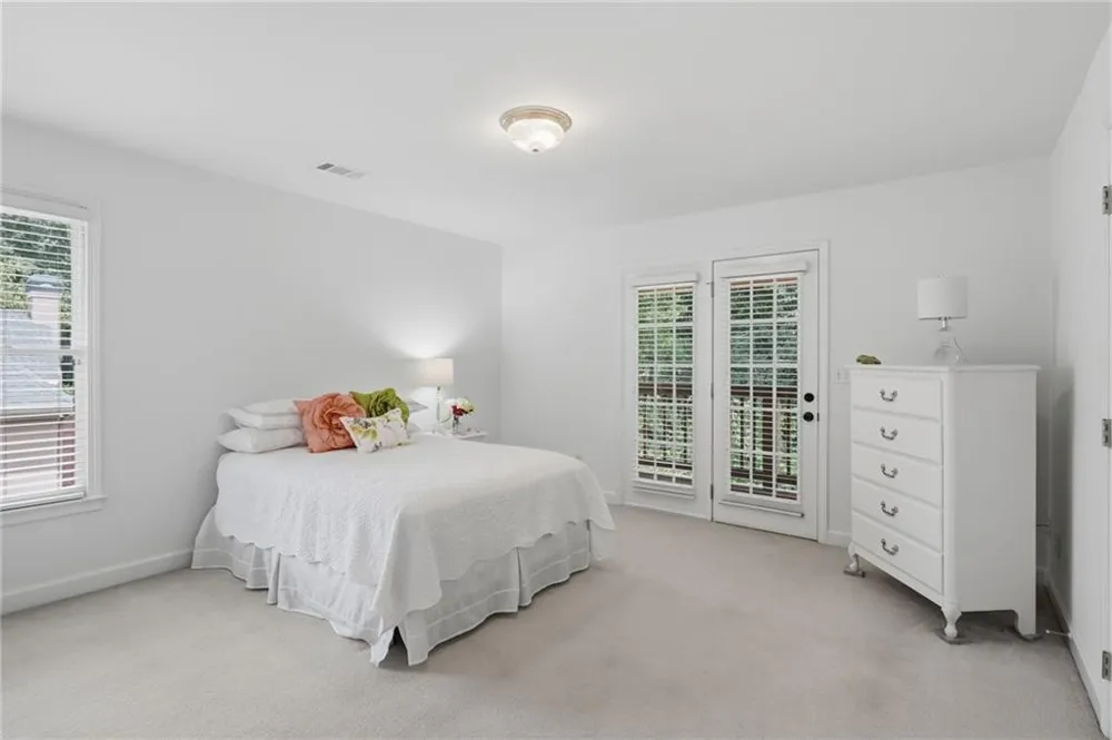 12125 Helleri Hollow Johns Creek, GA 30005