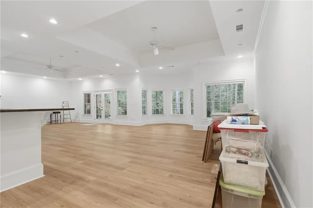 12125 Helleri Hollow Johns Creek, GA 30005