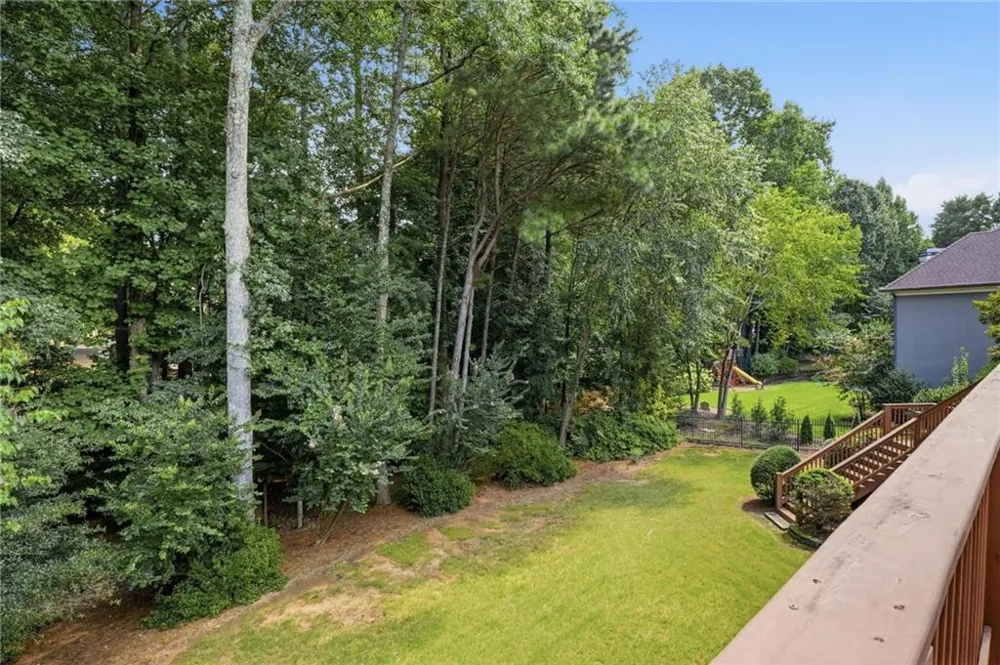 12125 Helleri Hollow Johns Creek, GA 30005