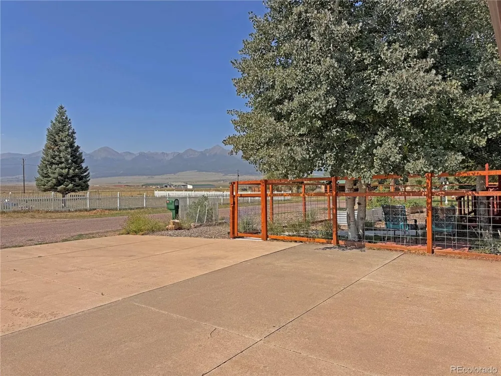 41 Granada Court Silver Cliff, CO 81252