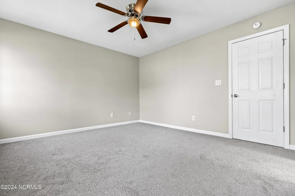 305 Foxridge Lane Hubert, NC 28539