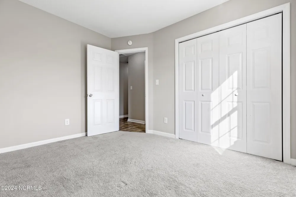 305 Foxridge Lane Hubert, NC 28539