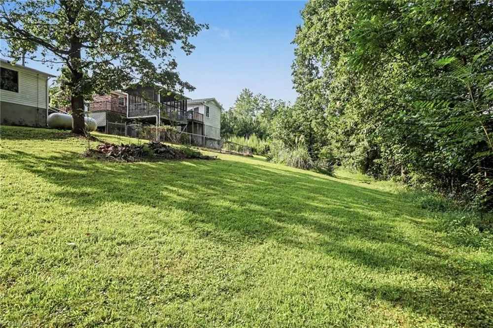 856 Lovelace Road Pelham, NC 27311