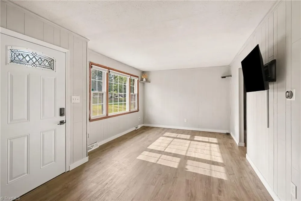 856 Lovelace Road Pelham, NC 27311