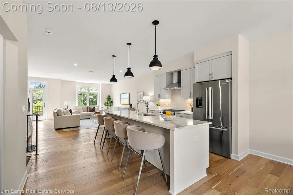 378 Notre Dame Street Grosse Pointe City, MI 48230