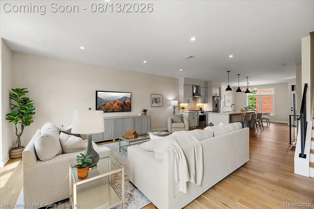 378 Notre Dame Street Grosse Pointe City, MI 48230