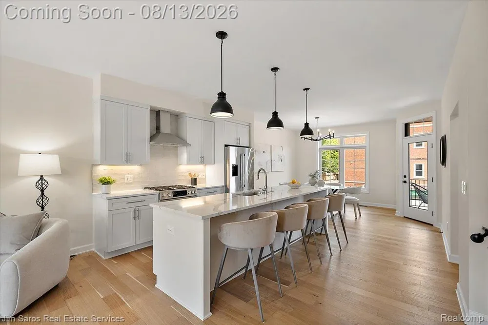 378 Notre Dame Street Grosse Pointe City, MI 48230