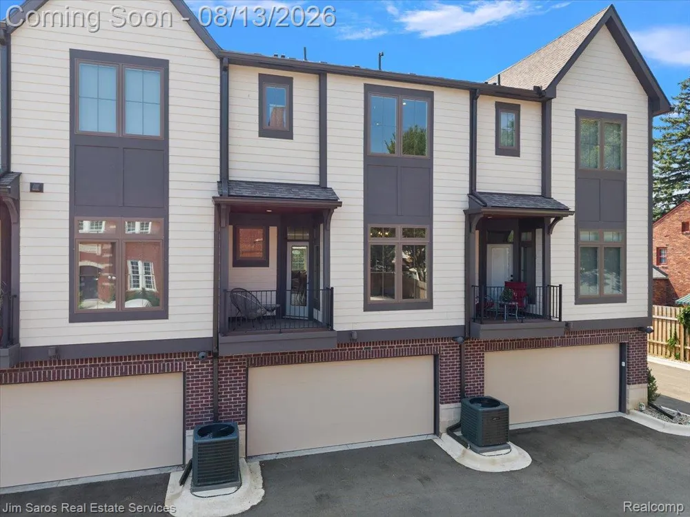 378 Notre Dame Street Grosse Pointe City, MI 48230