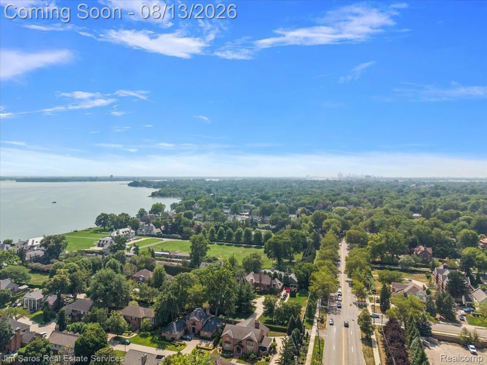 378 Notre Dame Street Grosse Pointe City, MI 48230