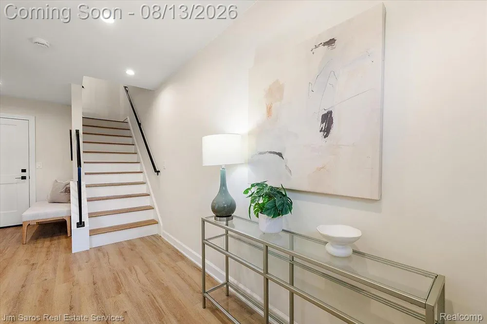 378 Notre Dame Street Grosse Pointe City, MI 48230