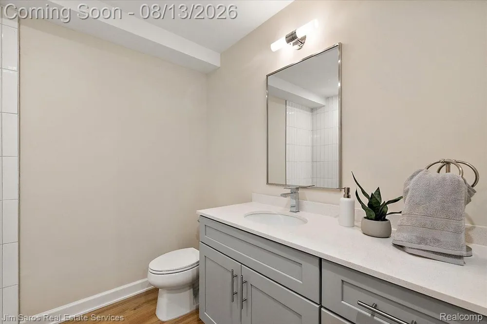 378 Notre Dame Street Grosse Pointe City, MI 48230