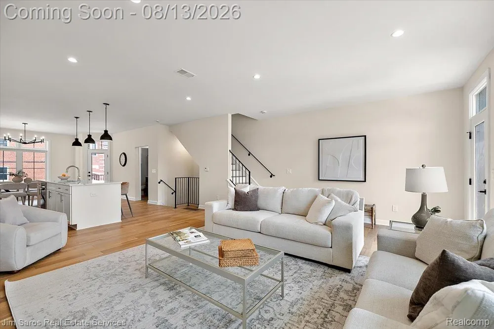 378 Notre Dame Street Grosse Pointe City, MI 48230