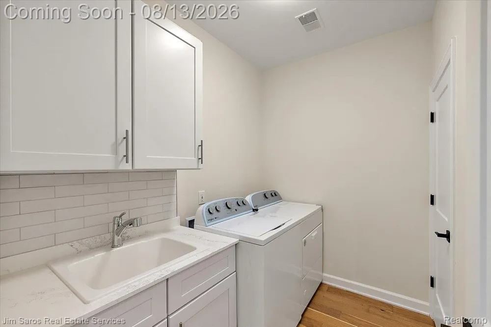 378 Notre Dame Street Grosse Pointe City, MI 48230
