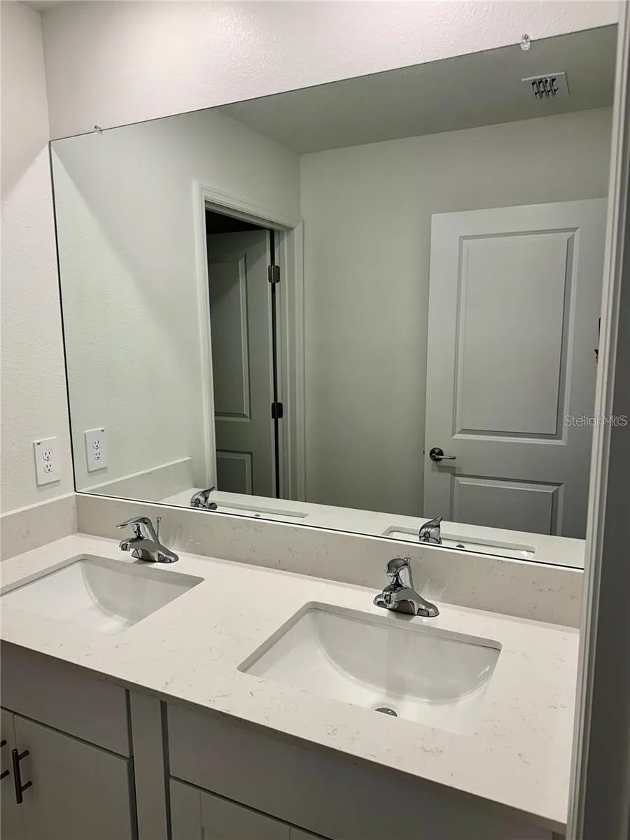 17606 HAPPYTRAILS STREET Land O Lakes, FL 34638