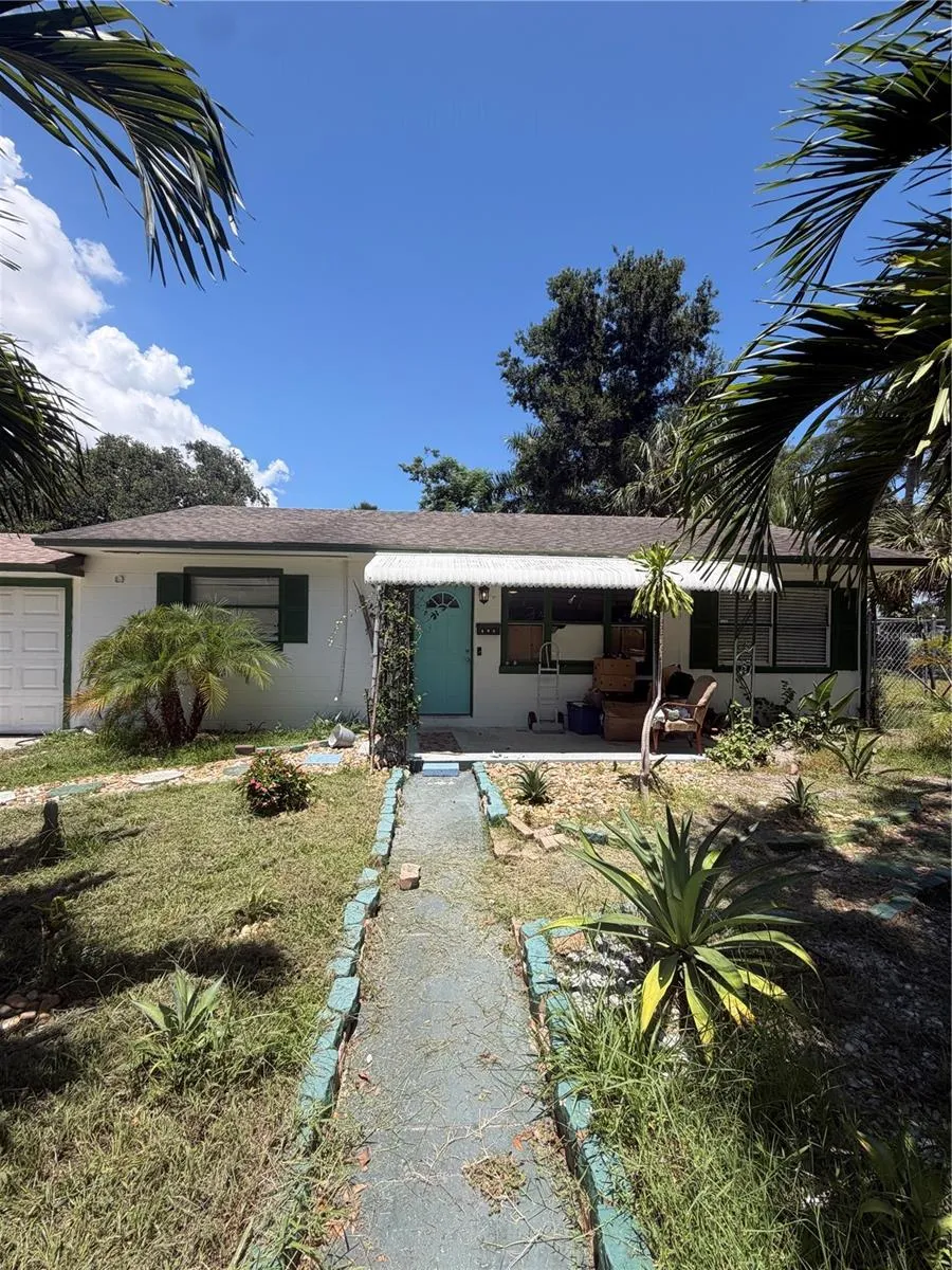 811 28TH AVENUE S St Petersburg, FL 33705