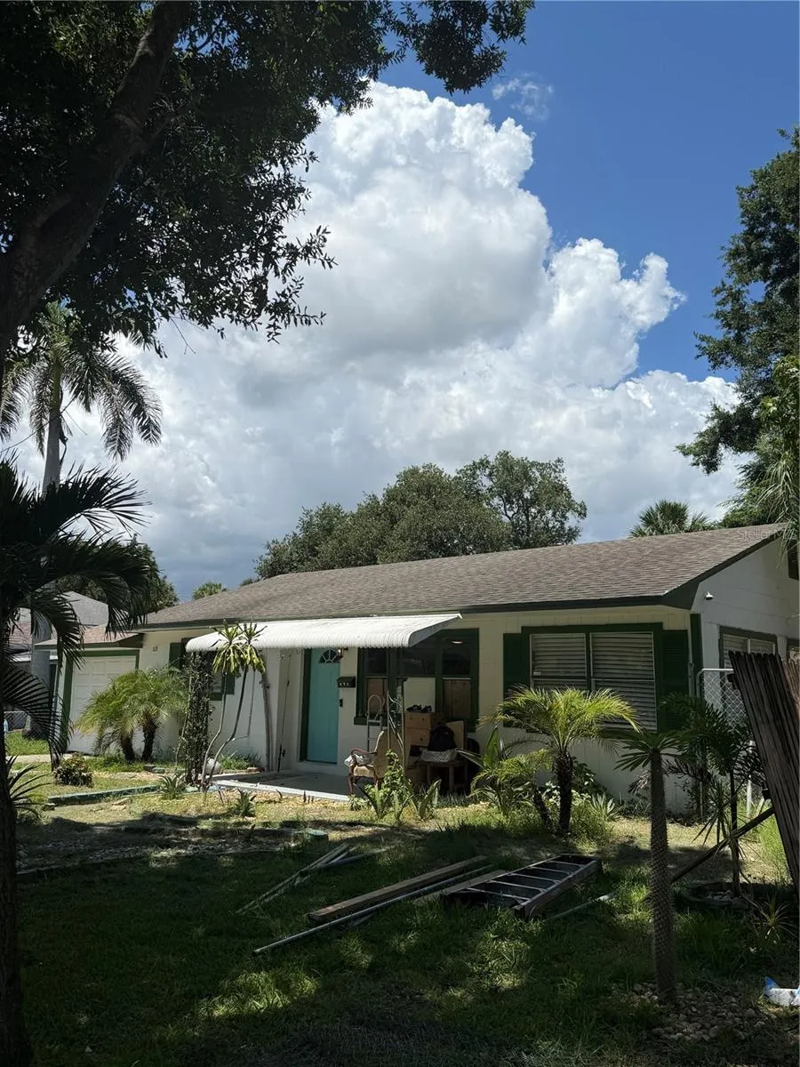 811 28TH AVENUE S St Petersburg, FL 33705