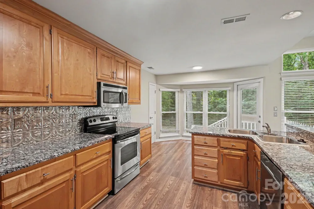16130 Amber Field Drive Huntersville, NC 28078