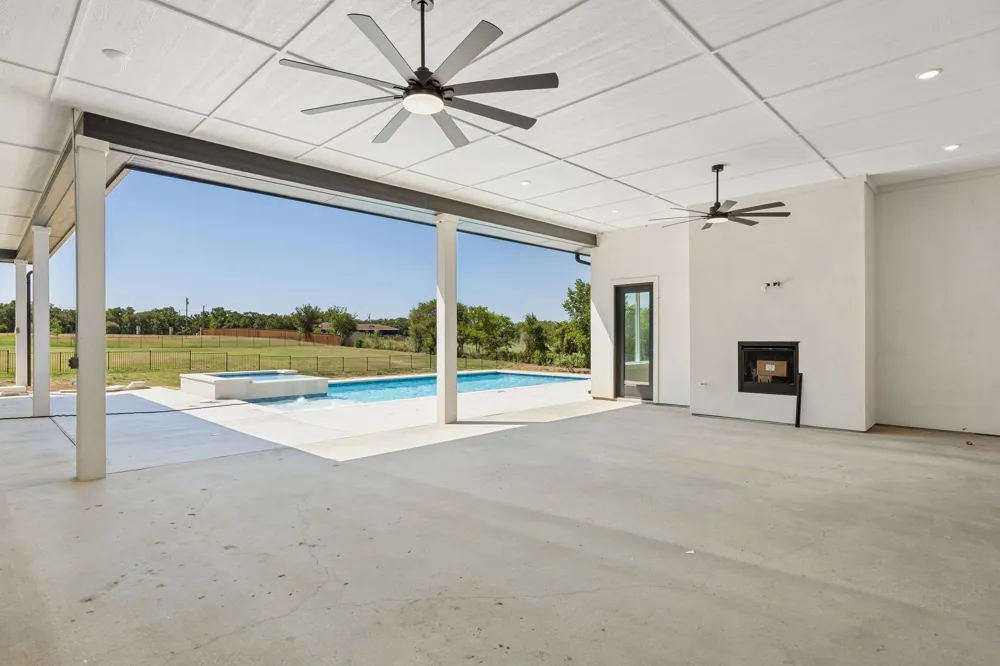 304 Mint Ridge Burleson, TX 76028
