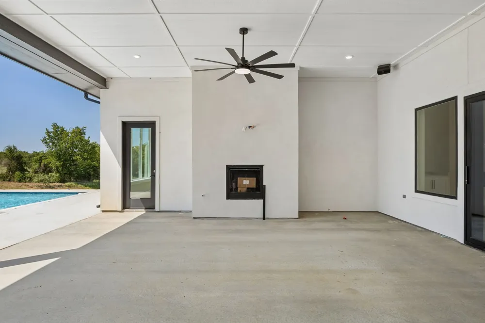 304 Mint Ridge Burleson, TX 76028