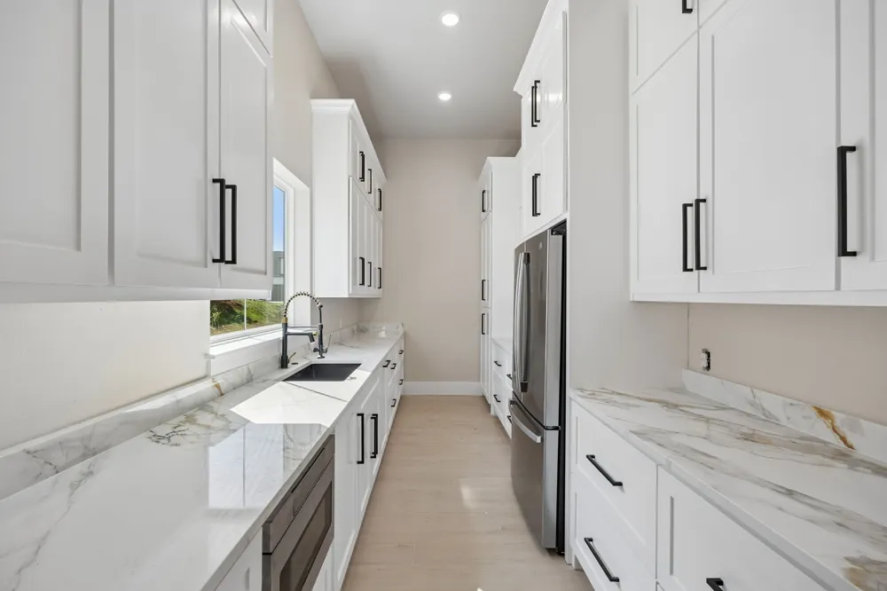 304 Mint Ridge Burleson, TX 76028