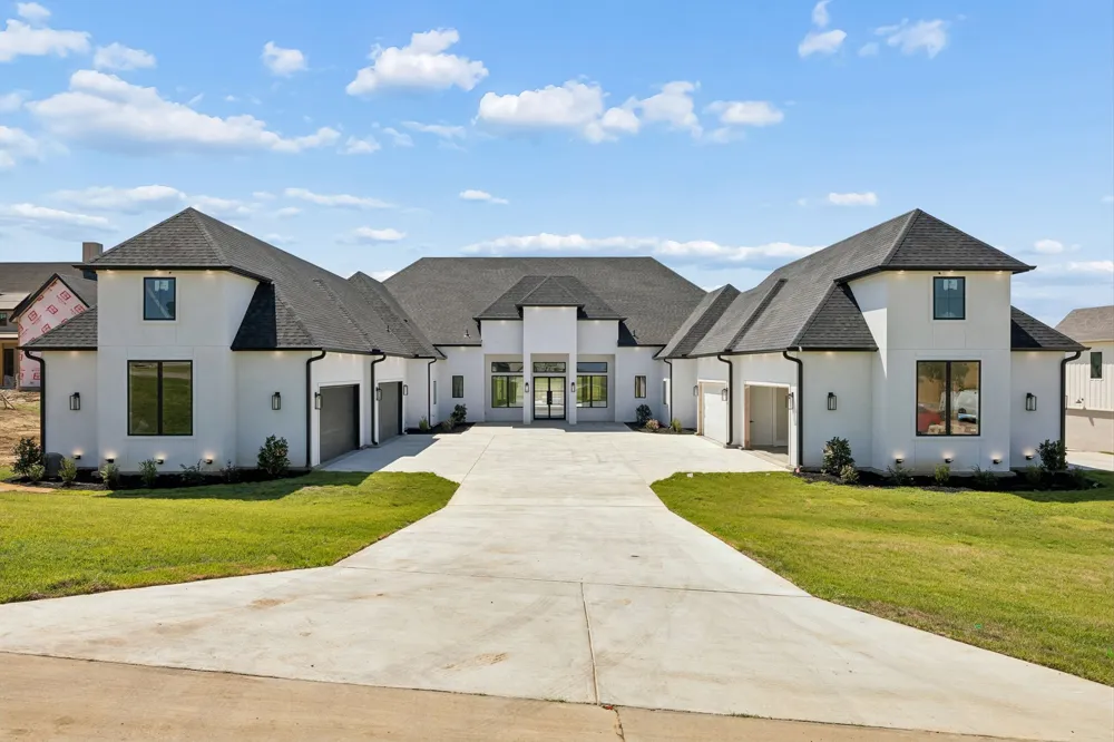 304 Mint Ridge Burleson, TX 76028