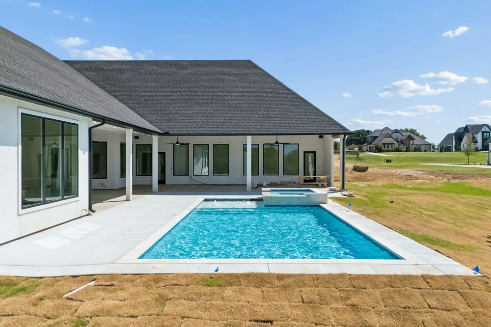 304 Mint Ridge Burleson, TX 76028