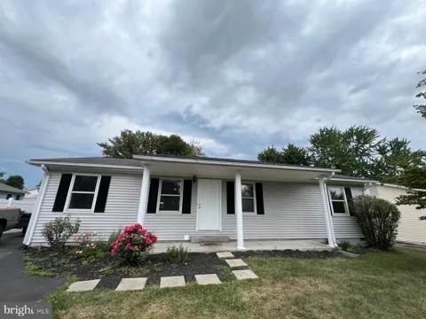 303 HACKBERRY DRIVE