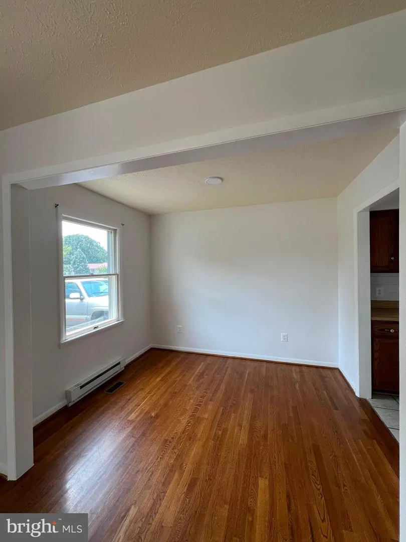 303 HACKBERRY DRIVE Stephens City, VA 22655