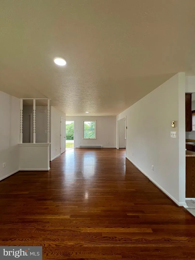 303 HACKBERRY DRIVE Stephens City, VA 22655