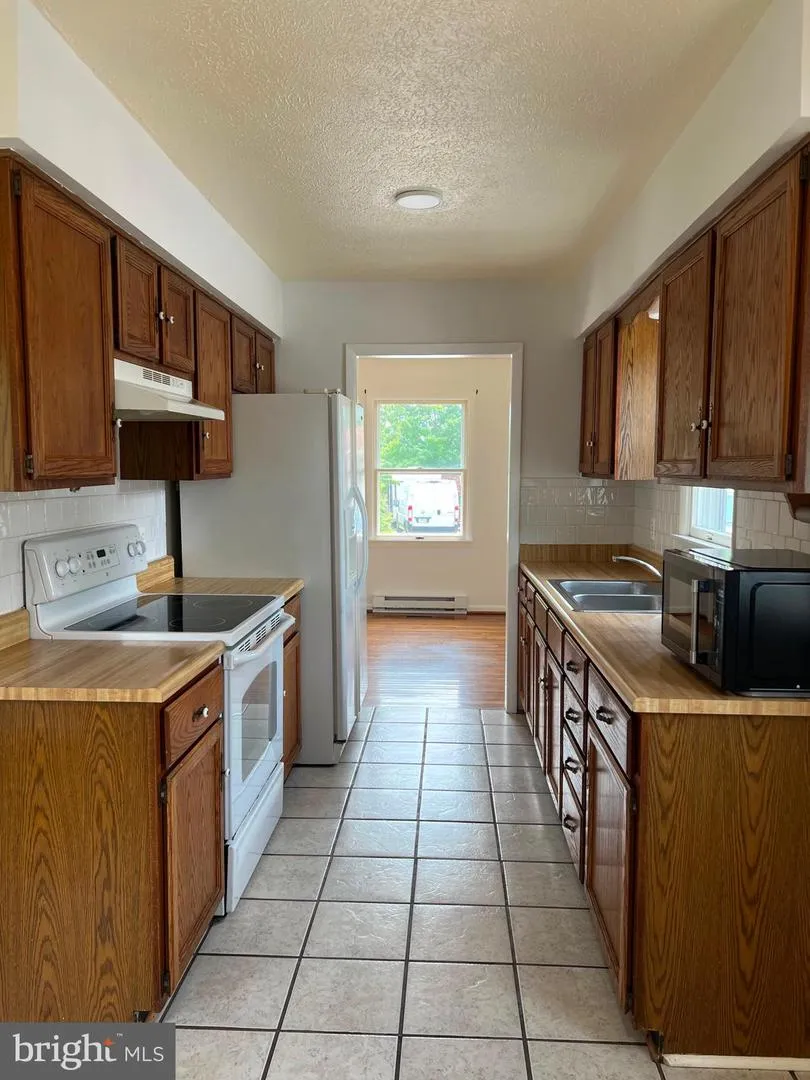 303 HACKBERRY DRIVE Stephens City, VA 22655