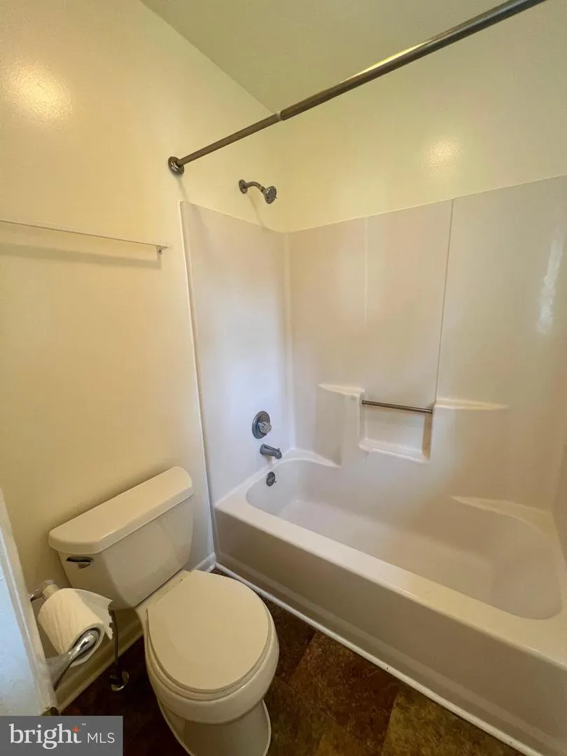 303 HACKBERRY DRIVE Stephens City, VA 22655